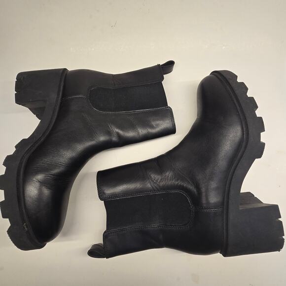 J. Crew Black Leather Platform Lug Sole Heeled Pull-on Chelsea Boots, Size 8.5 - Picture 1 of 11